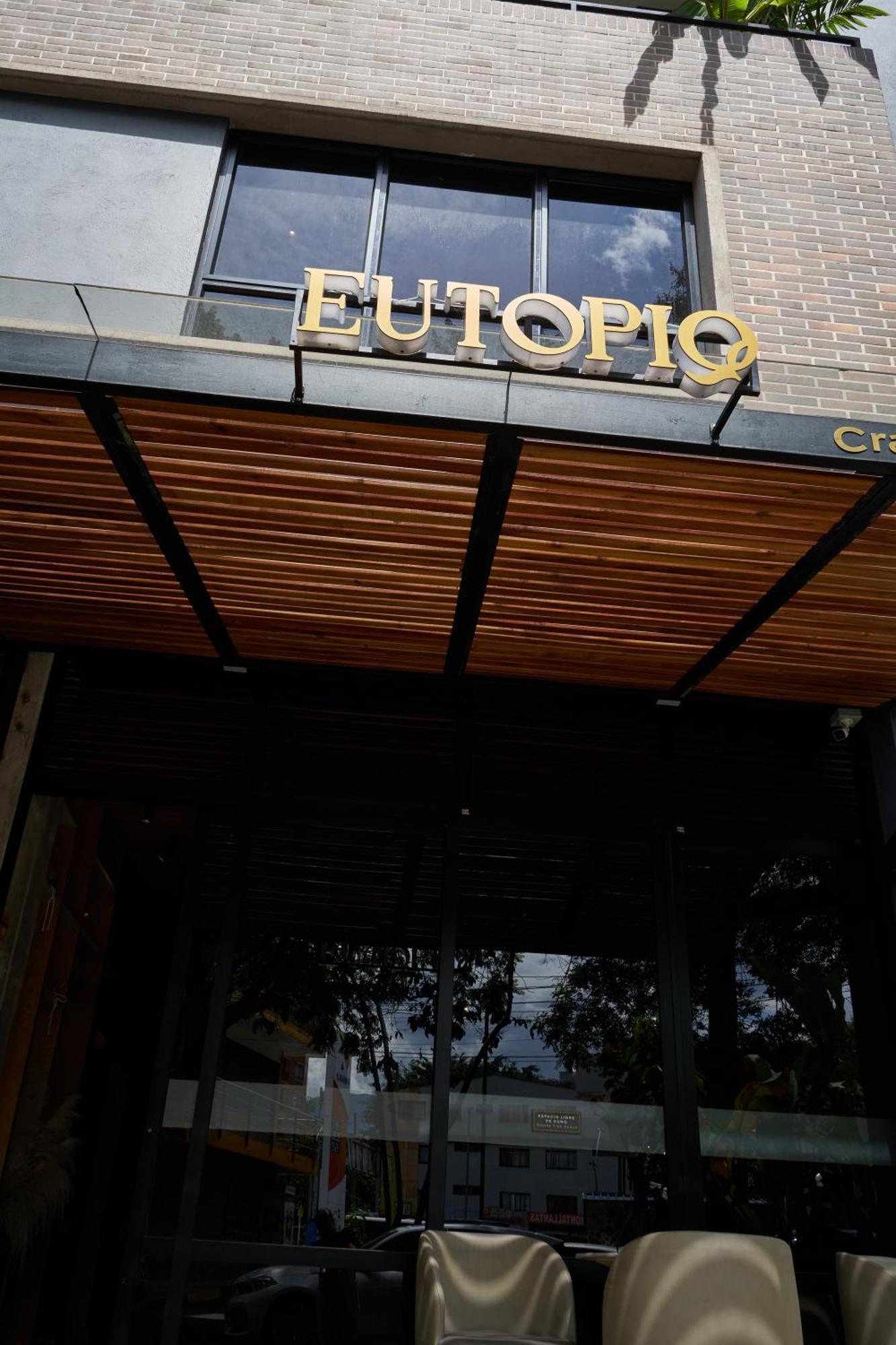 Eutopiq Hotel Medellín Esterno foto